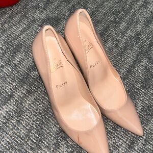 Nude Pumps